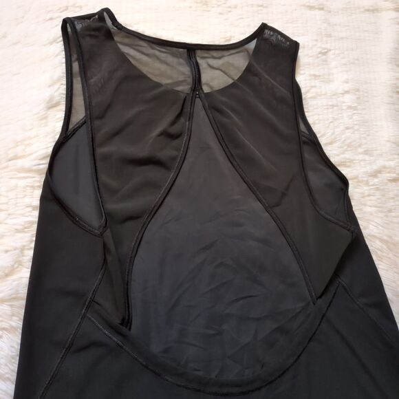Lululemon For The Run Size 4 Open Back Keyhole Tank Top Black Mesh Gym Running - Picture 5 of 8